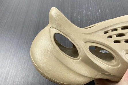Master copy adidas Yeezy Foam RNNR Mist  GV6774 GoodFit 7039