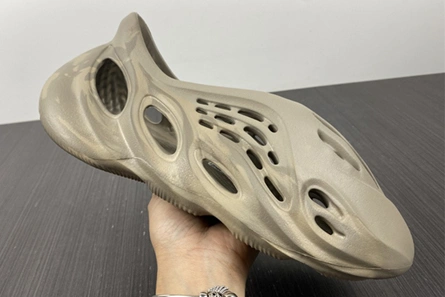 Affordable adidas Yeezy Foam RNNR Stone Sage  GX4472 Reliable 7652