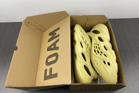 Parallel design adidas Yeezy Foam RNNR Sulfur  GV6775 Comfortable 6199