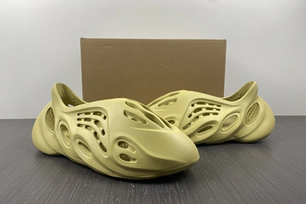 Parallel design adidas Yeezy Foam RNNR Sulfur  GV6775 Comfortable 6199