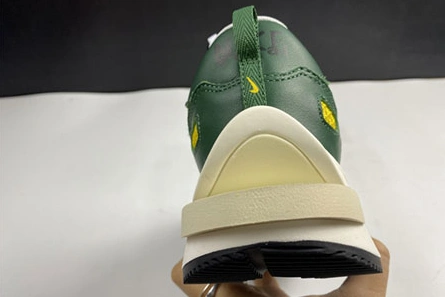 Savvy-priced sacai x Nike VaporWaffle “Tour Yellow” CV1363-700 GoAnywhere 7906