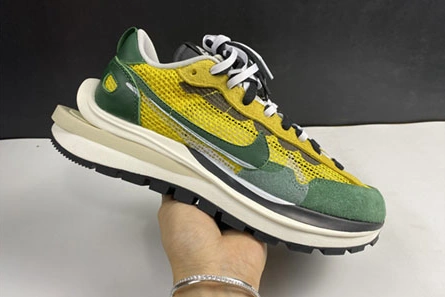 Savvy-priced sacai x Nike VaporWaffle “Tour Yellow” CV1363-700 GoAnywhere 7906