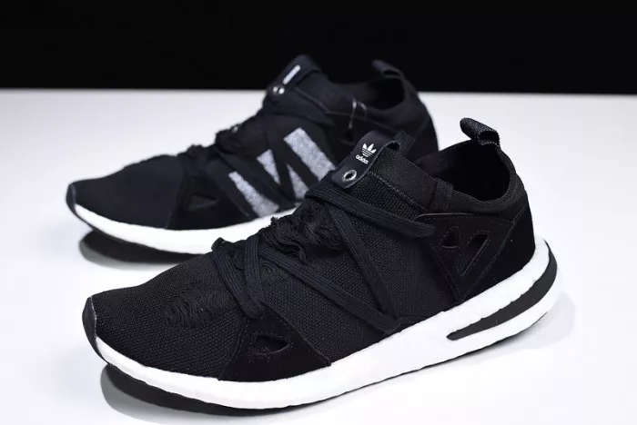 Vibrant ADIDAS CONSORTIUM X NAKED ARKYN W AC7669 1938