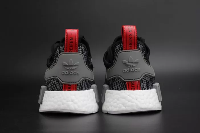 Comfortable ADIDAS NMD R1 GLITCH CAMO PACK BLACK   SOLID GREY  MENS BB2884 1836