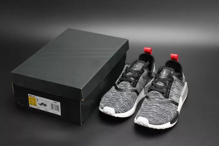Comfortable ADIDAS NMD R1 GLITCH CAMO PACK BLACK   SOLID GREY  MENS BB2884 1836