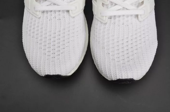 ADIDAS ULTRA BOOST 4.0 ALL WHITE BB6168 Minimalist 1900