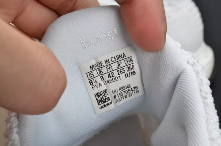 ADIDAS ULTRA BOOST 4.0 ALL WHITE BB6168 Minimalist 1900