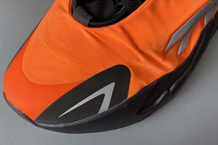 Soft ADIDAS YEEZY BOOST 700 MNVN ORANGE - FV3258 1720