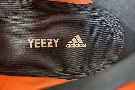 Soft ADIDAS YEEZY BOOST 700 MNVN ORANGE - FV3258 1720