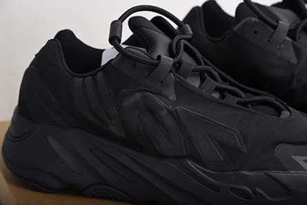 ADIDAS YEEZY BOOST 700 MNVN TRIPLE BLACK - FV4440 Classic 1697