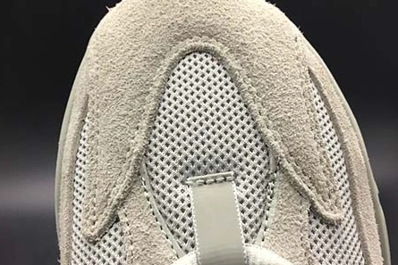 Flexible ADIDAS YEEZY BOOST 700 SALT - EG7487 1718