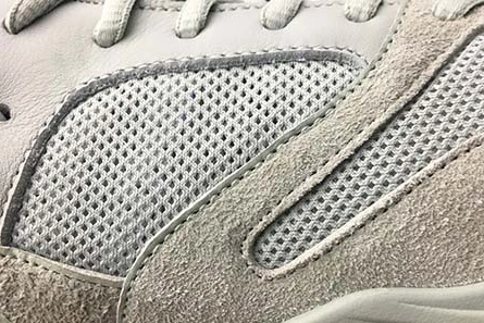 Flexible ADIDAS YEEZY BOOST 700 SALT - EG7487 1718