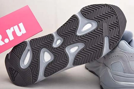 TopPick ADIDAS YEEZY BOOST 700 V2 “HOSPITAL BLUE” - FV8424 1768