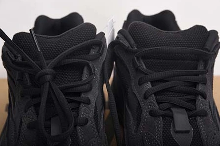 ADIDAS YEEZY BOOST 700 V2 VANTA - FU6684 Reliable 1786