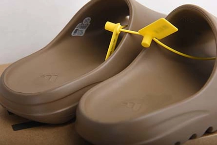 ADIDAS YEEZY SLIDE  FV8425 HighQuality 2148
