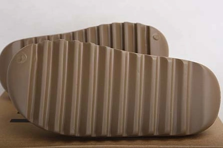 ADIDAS YEEZY SLIDE  FV8425 HighQuality 2148