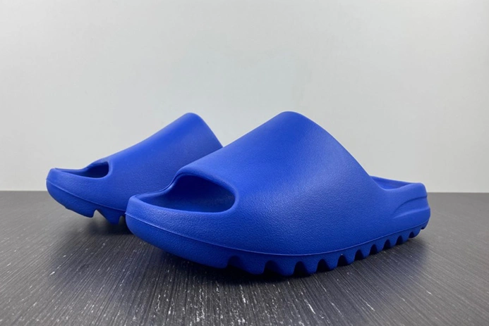 Unique ADIDAS YEEZY SLIDE ID4133 2093