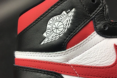 Fashionable AIR JORDAN 1 BLACK WHITE GYM RED 555088-061 263