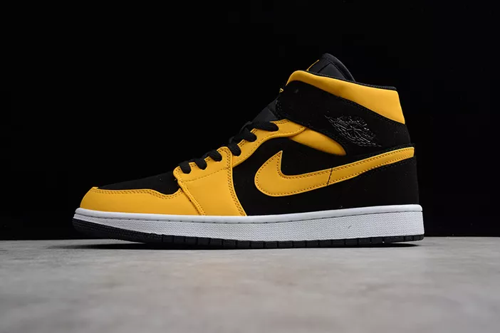 AIR JORDAN 1 MID Sleek 267