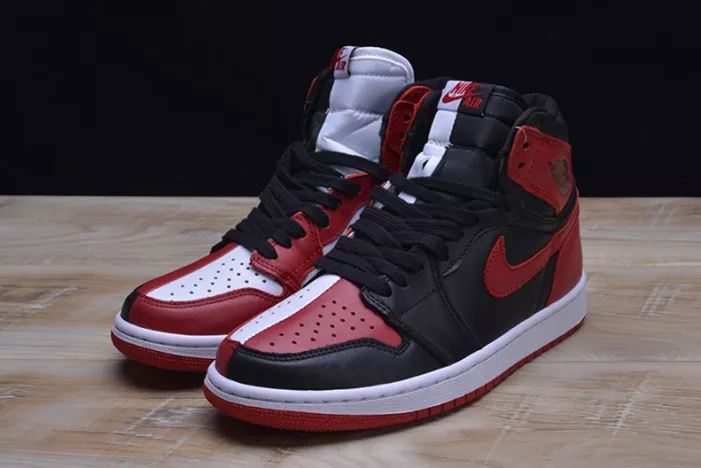 AIR JORDAN 1 RETRO DailyWear 338
