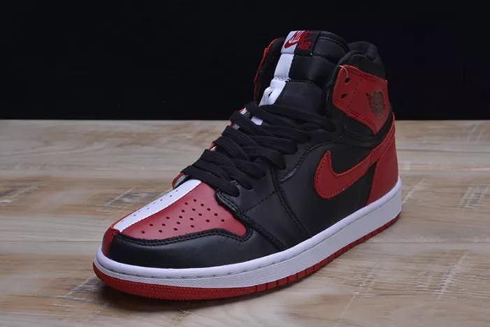 AIR JORDAN 1 RETRO DailyWear 338