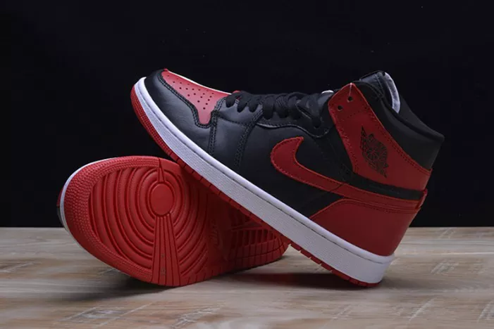 AIR JORDAN 1 RETRO DailyWear 338