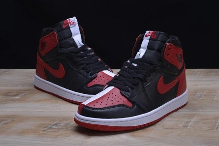 AIR JORDAN 1 RETRO DailyWear 338