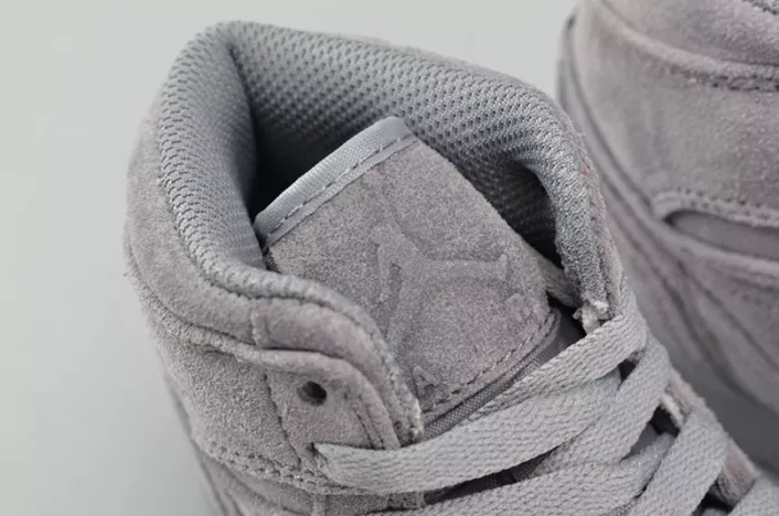 EyeCatching AIR JORDAN 1 RETRO HIGH BG (GS) wolf grey womens 705300-031 305