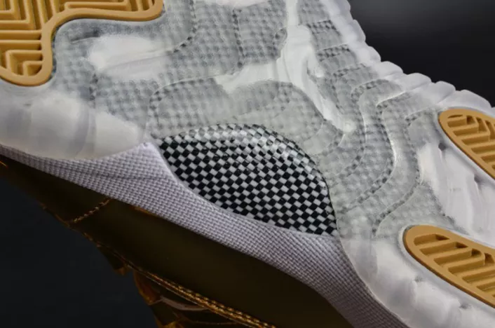 Refined AIR JORDAN 11 RETRO P1NNACLE GOLD womens 378038-103 711