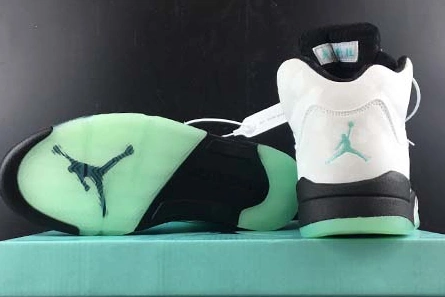 Versatile AIR JORDAN 5 ISLAND GREEN CN2932-100 594