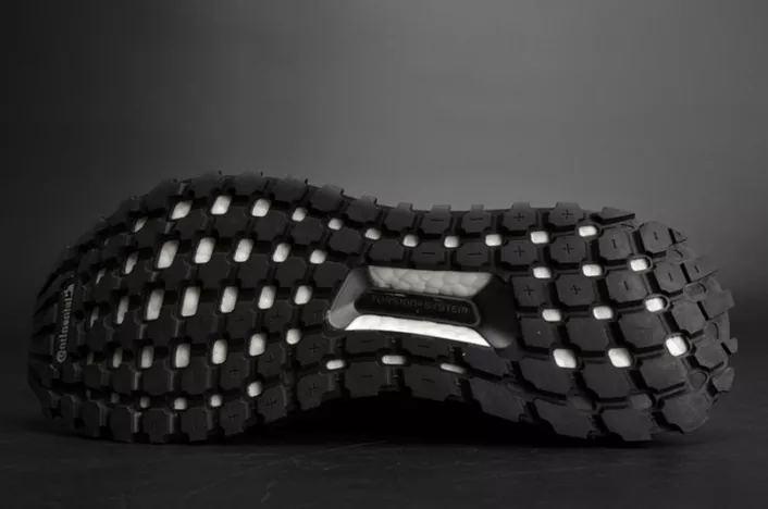 Modern Adidas Ultra Boost ATR Mid Primeknit "Black" BY8925 1918