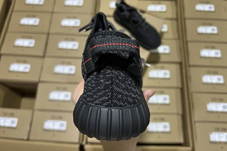 Adidas YEEZY 350 Boost Pirate Black BB5350 Compact 1778