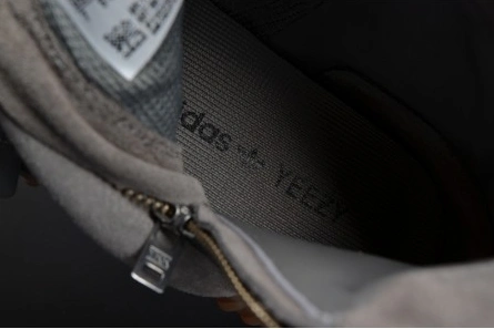 HighQuality Adidas Yeezy 750 Boost Light Grey Gum Glow Dark BB1840 1776