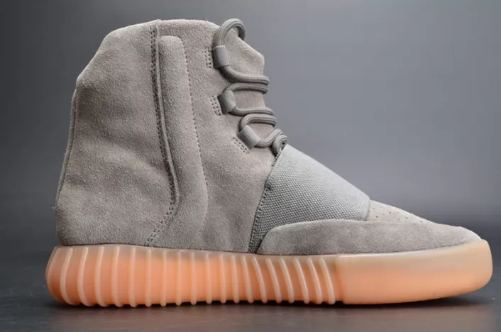 HighQuality Adidas Yeezy 750 Boost Light Grey Gum Glow Dark BB1840 1776