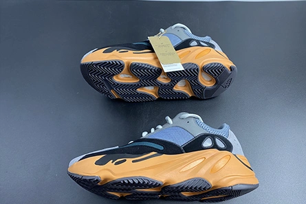 Durable Adidas Yeezy Boost 700 GW0296 1674
