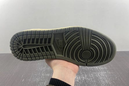 8352 TS x AJ1 Travis Scott x Air Jordan 1 Low OG DM7866- Minimalist 70