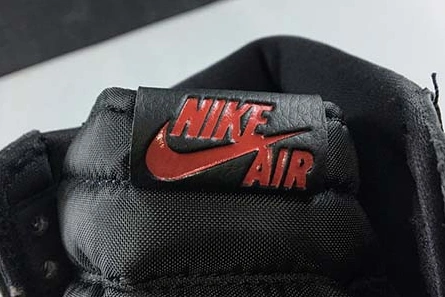 Air Jordan 1 “Black Satin” 555088-060 Fashionable 244