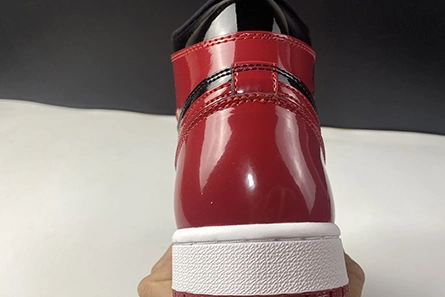 Air Jordan 1 High OG “Bred Patent” 555088-063 AllSeason 192
