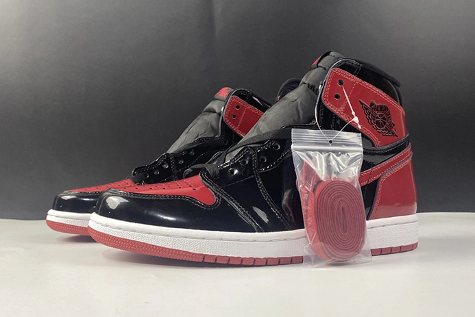 Air Jordan 1 High OG “Bred Patent” 555088-063 AllSeason 192