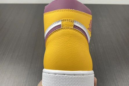 Elegant Air Jordan 1 High OG “Brotherhood” 555088-706 180