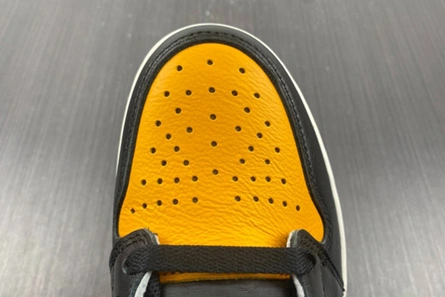 Air Jordan 1 High OG “Yellow Toe” 555088-711 Trendy 181