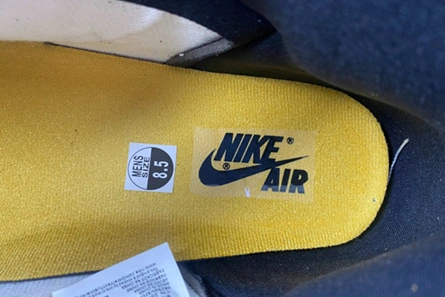 Air Jordan 1 High OG “Yellow Toe” 555088-711 Trendy 181
