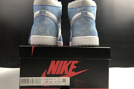 Air Jordan 1“ Hype Royal” 555088-402 Classic 8147