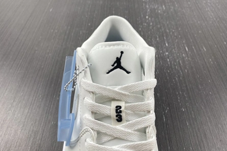 Sleek Air Jordan 1 Low DA8301-101 178