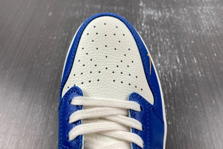 Air Jordan 1 Low DZ0792-103 Minimalist 105