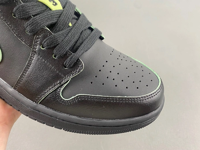 Efficient Air Jordan 1 Low HM3690-001 23