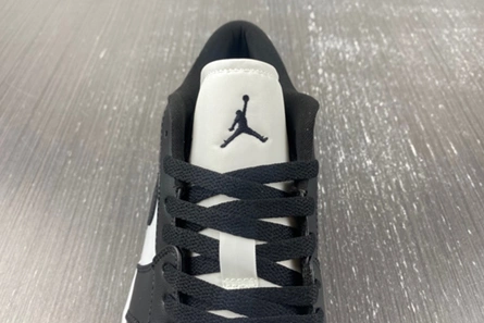 UrbanStyle Air Jordan 1 Low “Panda”  DC0774 101 141