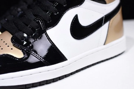 Flexible Air Jordan 1 Metallic Gold 861428-007 283