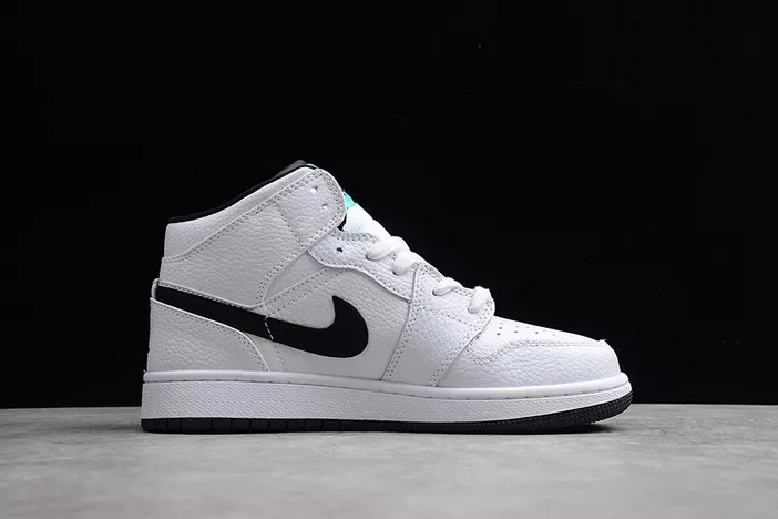 Air Jordan 1 Mid BG 'Hyper Jade' - Air Jordan - 554725-122 Sophisticated 276