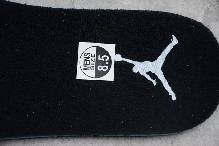 Air Jordan 1 Mid GS Comfortable 334